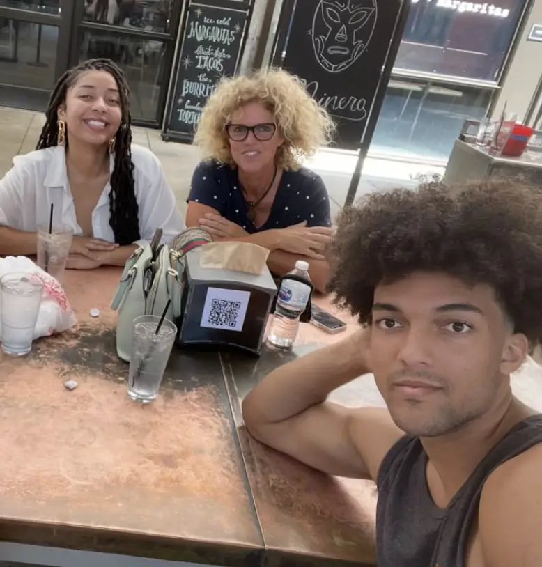 Wilma Boomstra met kids