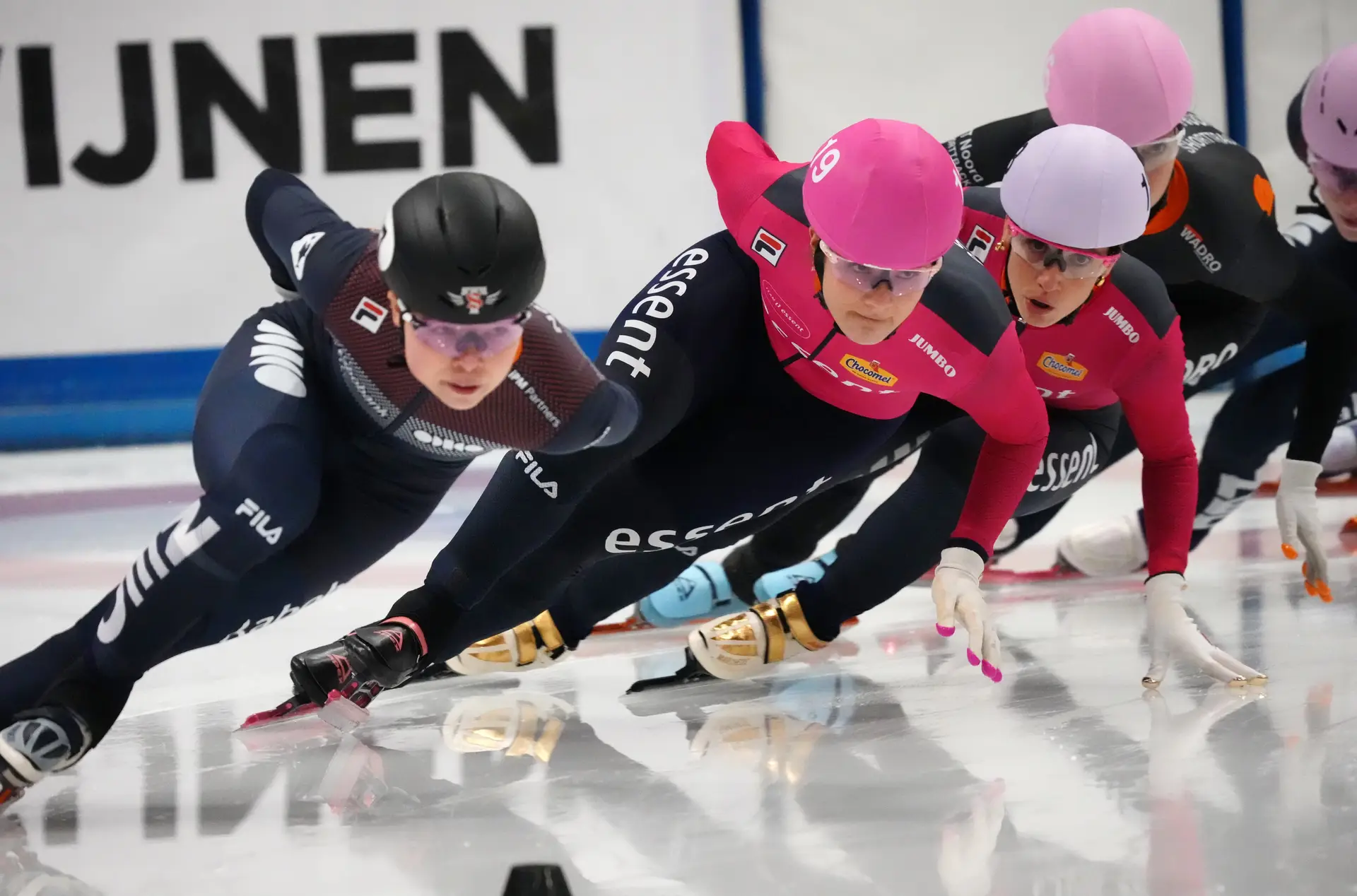 Angel Daleman tijdens Odido NK Shorttrack