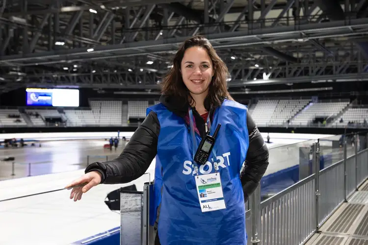 Marrit Leenstra als Athlete Service Coördinator in Milaan