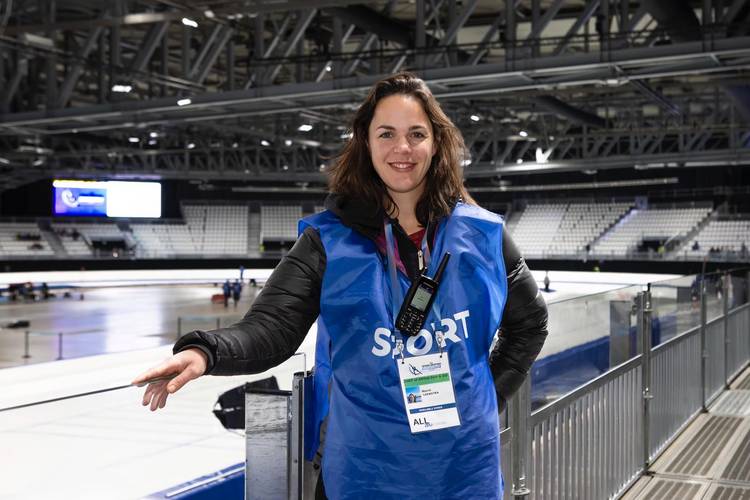 Marrit Leenstra als Athlete Service Coördinator in Milaan