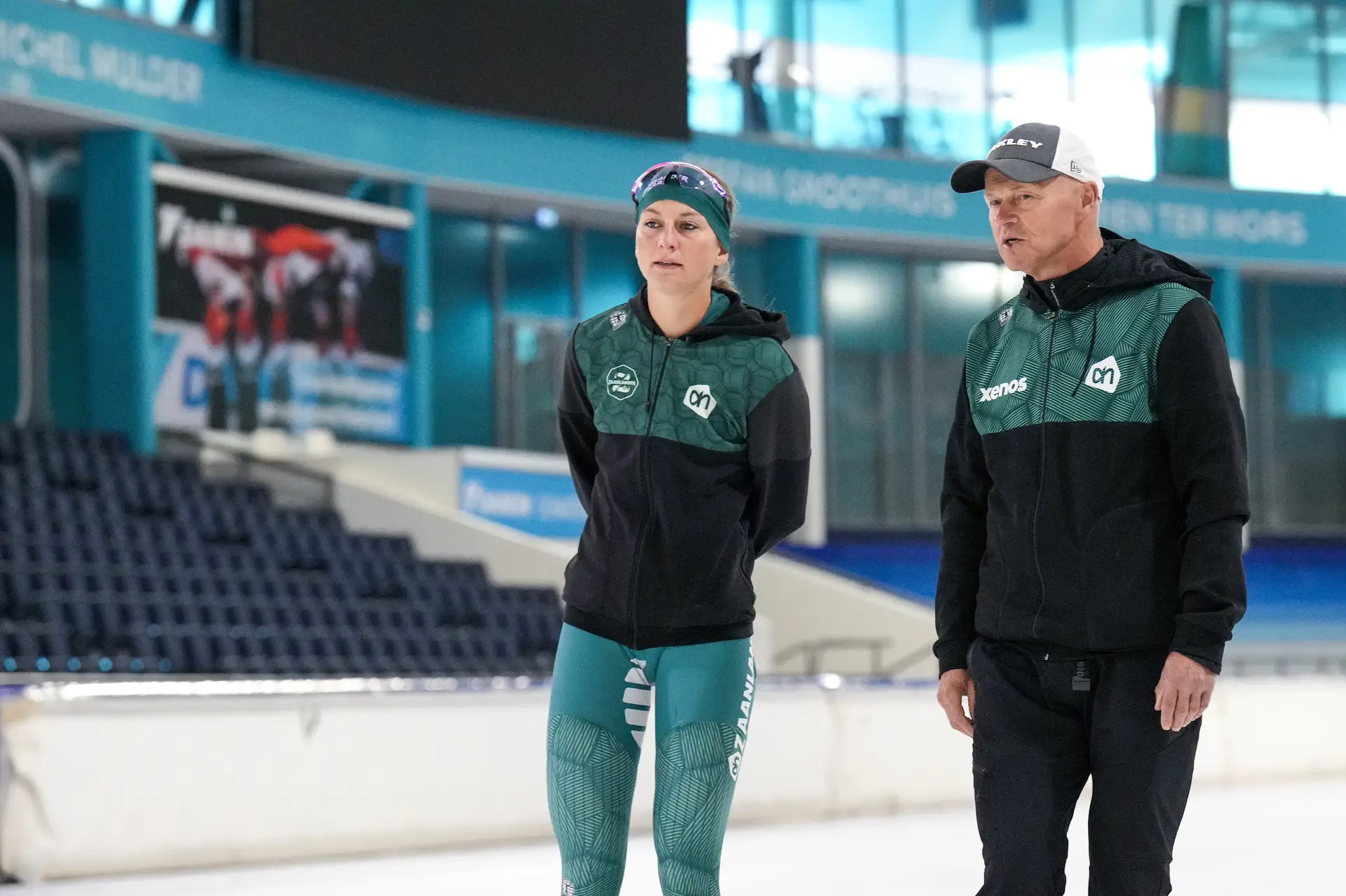 Melissa Wijfje en Henk Hospes op het zomerijs van 2023