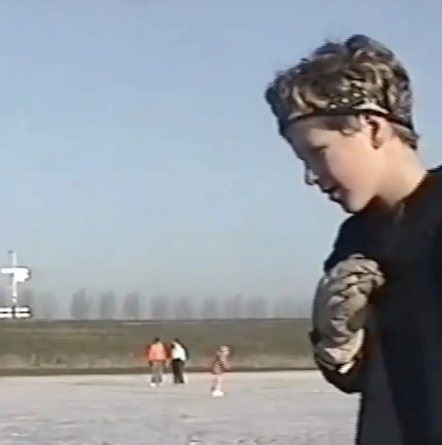 Teun Boer als jonge jongen op natuurijs