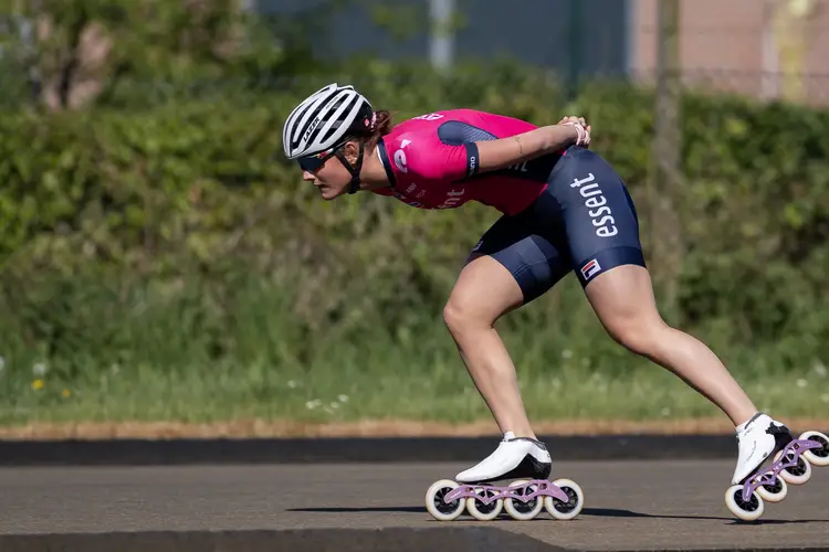 Angel Daleman op inlineskates