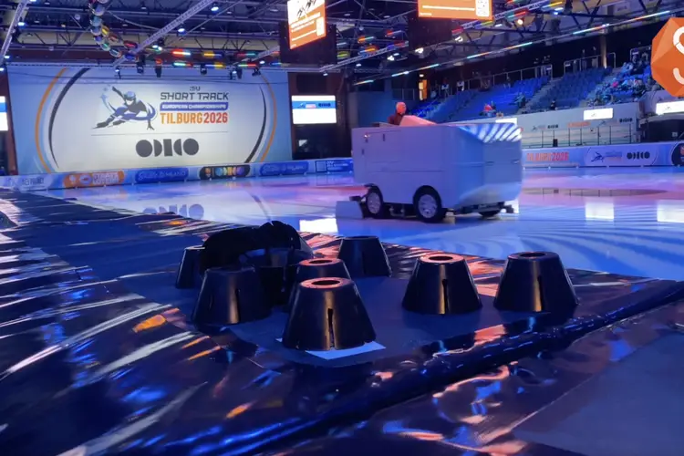 Behind-the-scenes bij het ISU Odido EK Shorttrack in Tilburg