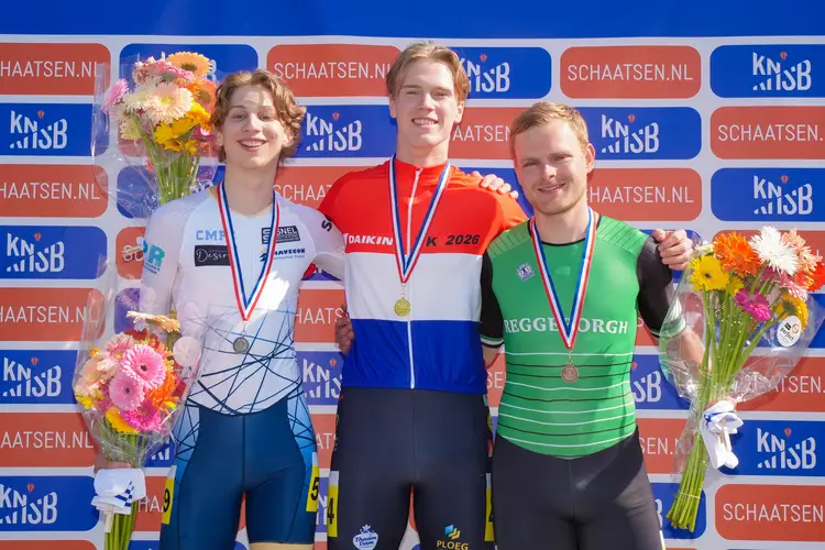 One lap podium NK Inline, Menno van Eig, Junior de Blois, Janno Botman